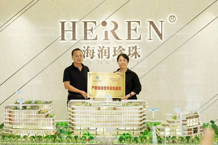 谈球吧体育安全通道图片