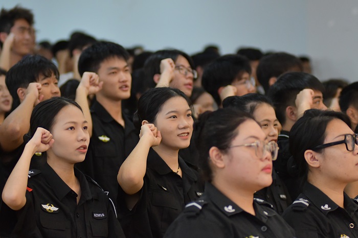 谈球吧体育平台图片