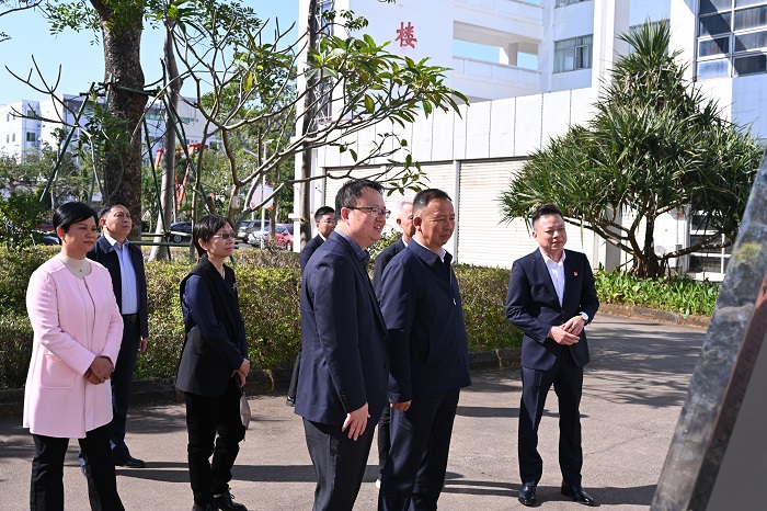 谈球吧体育指定入口图片