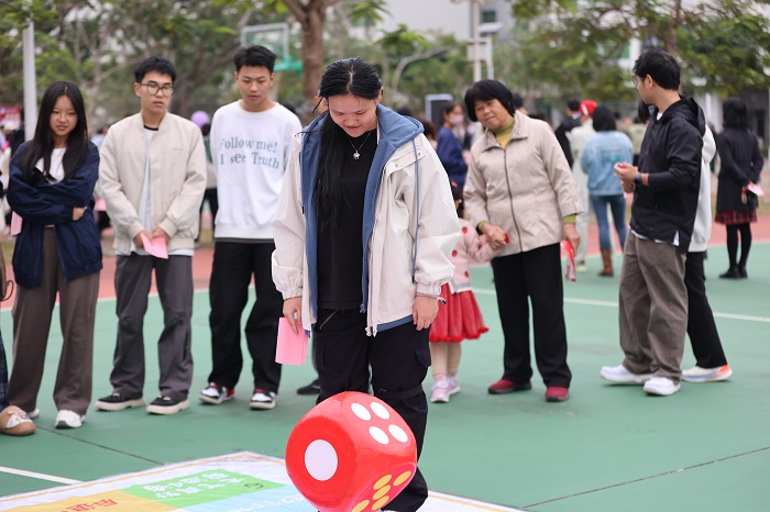 谈球吧体育赛事快讯图片