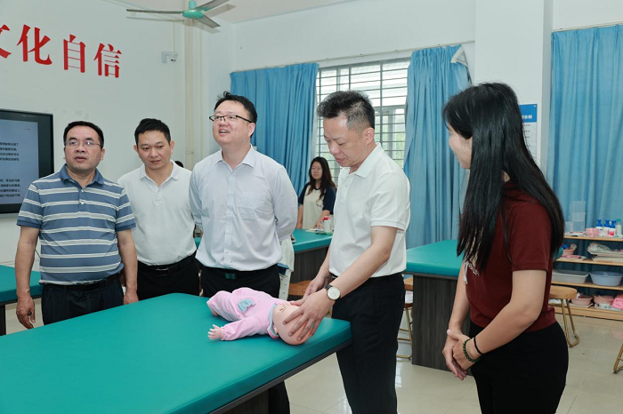 谈球吧体育欧冠直播图片