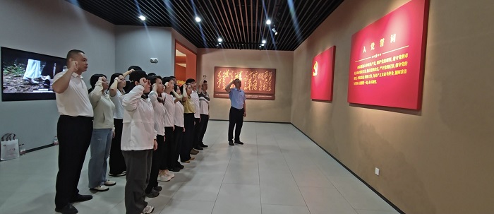 谈球吧体育官方线路图片
