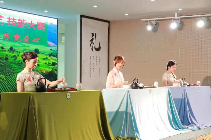 谈球吧体育官方线路图片