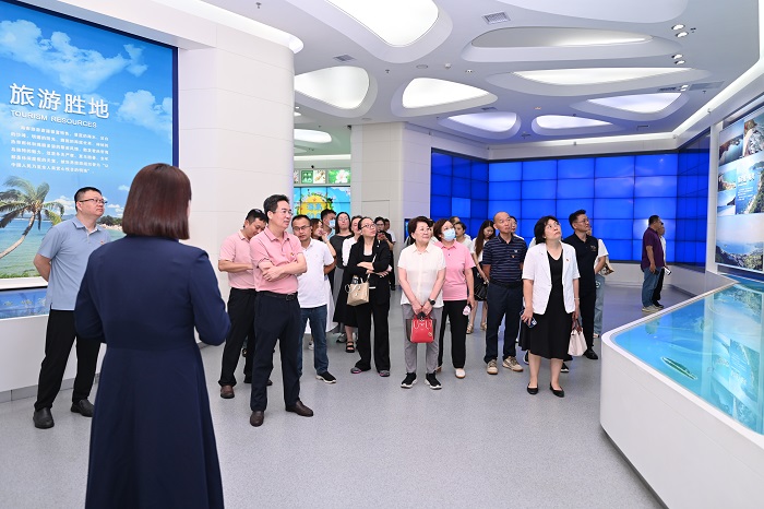 谈球吧体育手机版图片