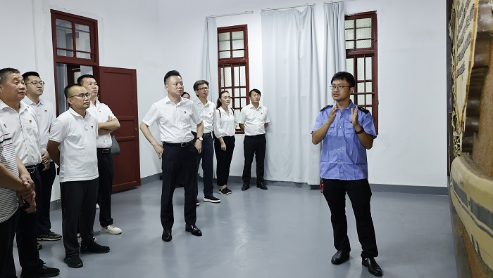 谈球吧体育官方指定端图片