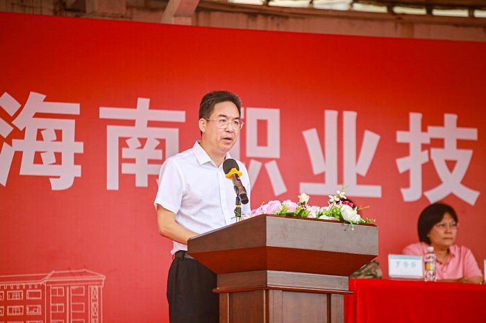 谈球吧体育手机版图片