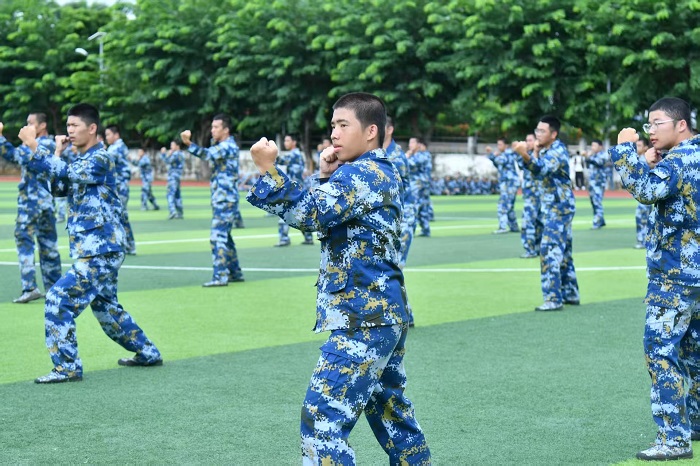 谈球吧体育欧冠直播图片
