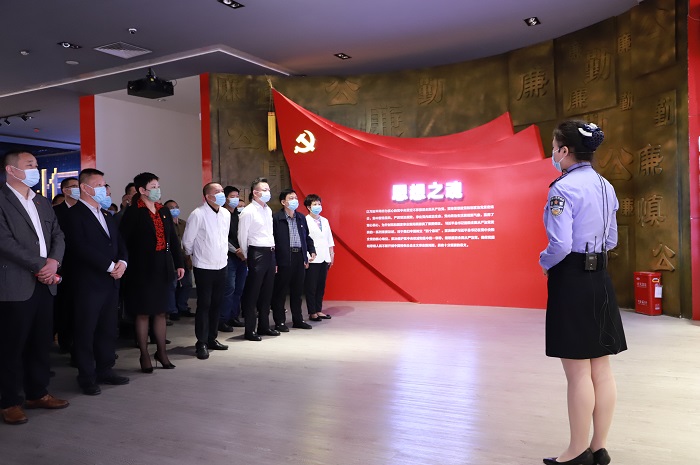 谈球吧体育安全通道图片